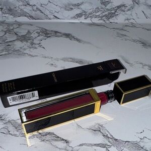 NWT Tom Ford gloss lux: 04 Exquise 
Never used
Still in box